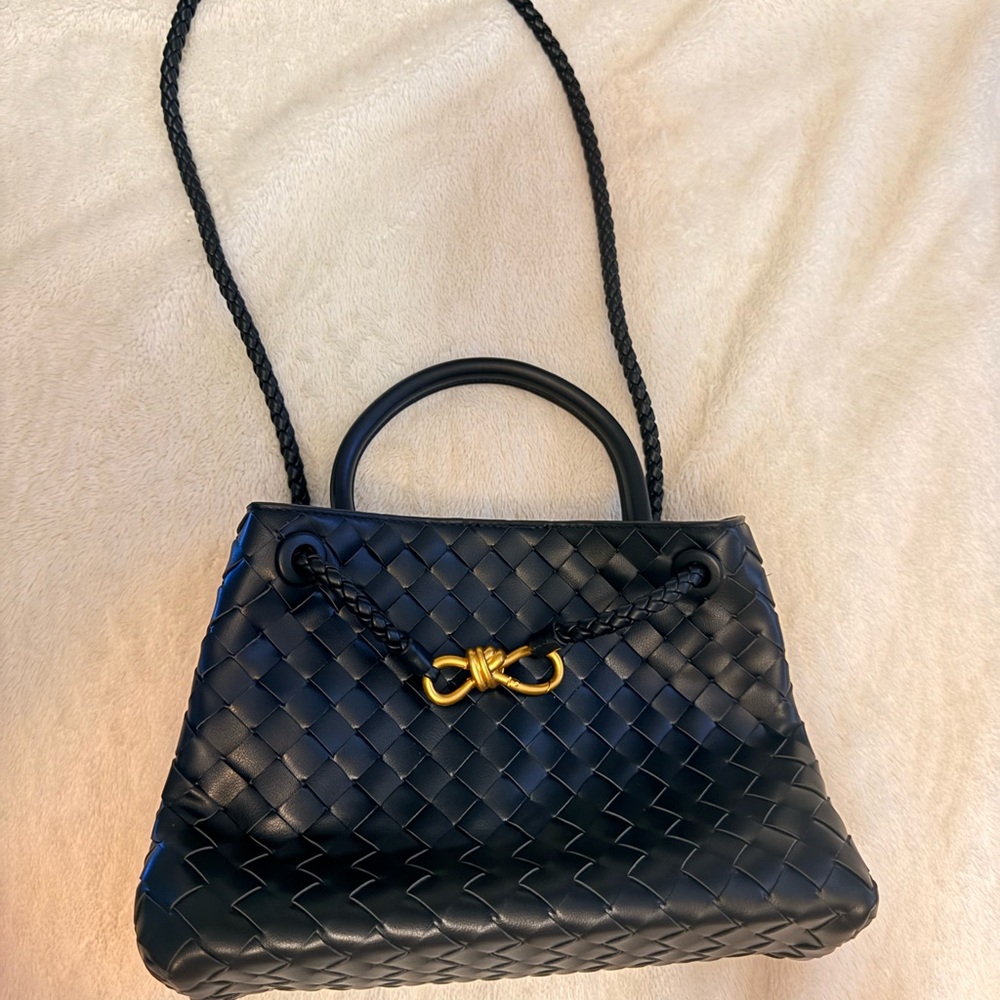 Elegant Black Woven Handbag